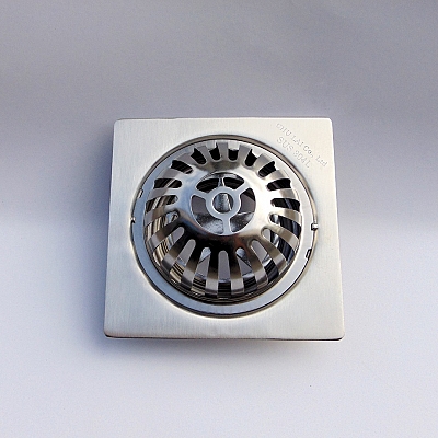 cau-chan-rac-san-thuong-de-vuong